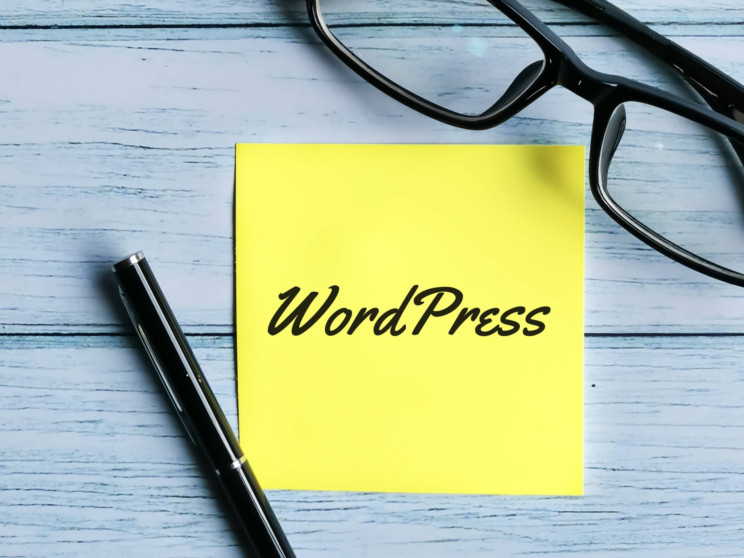 text-word-press-written-on-sticky-note-2025-01-09-01-09-48-utc(1)